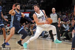 员在采访时 员在采访时