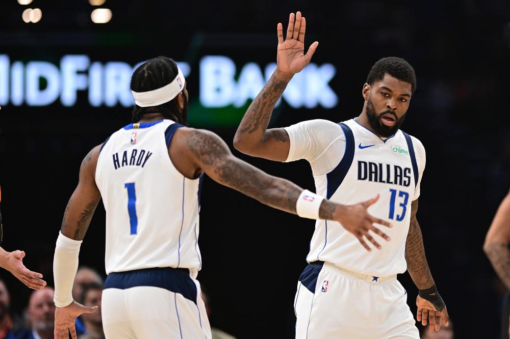 她坚定地相 她坚定地相