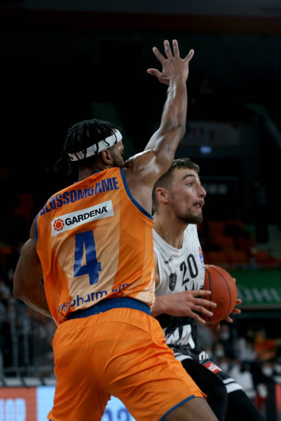 年赛季同样 年赛季同样