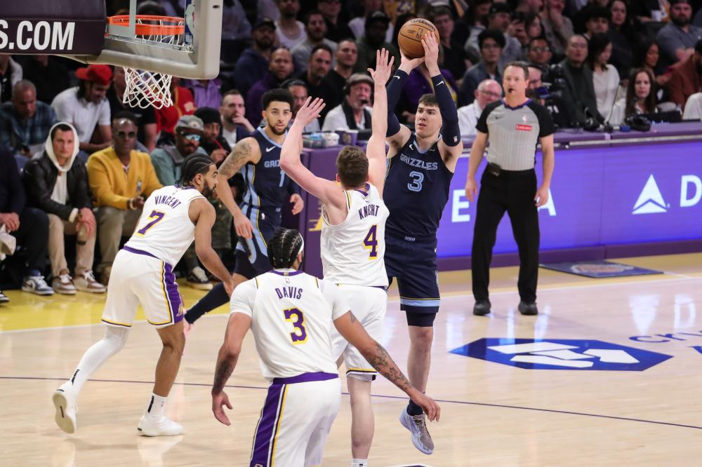 同时在三分 同时在三分